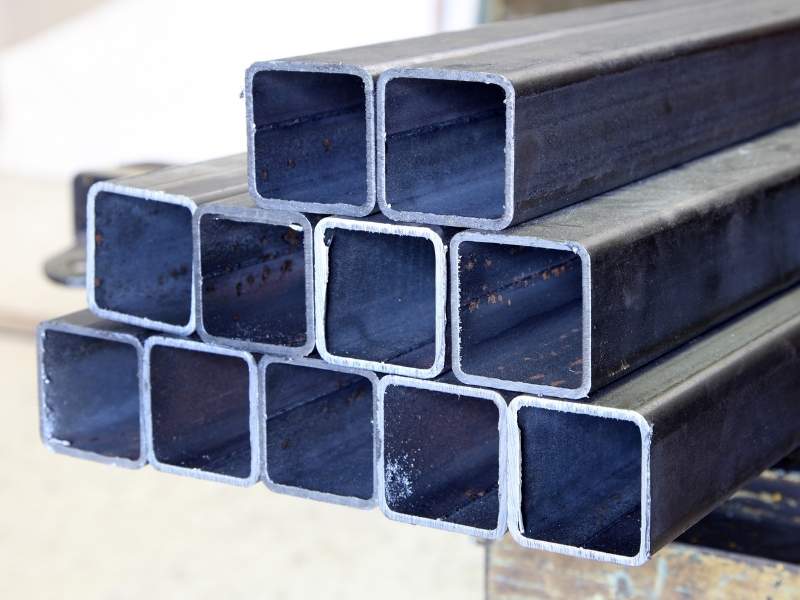 Besi Hollow vs Aluminium Mana yang Lebih Murah dan Efisien